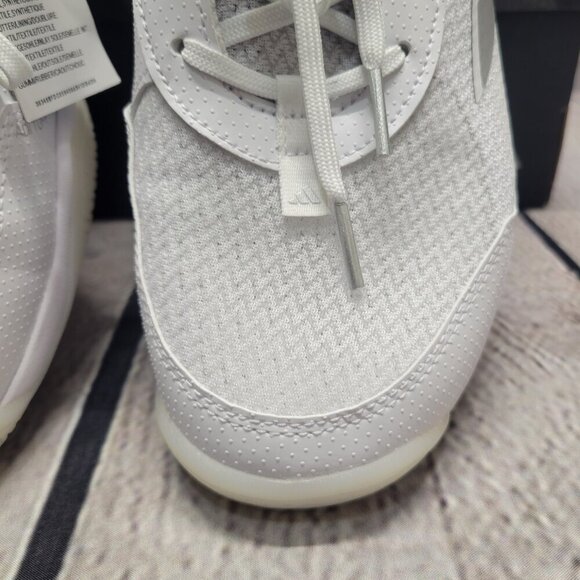 Adidas Avaflash Low Tennis Shoes - Picture 3 of 9